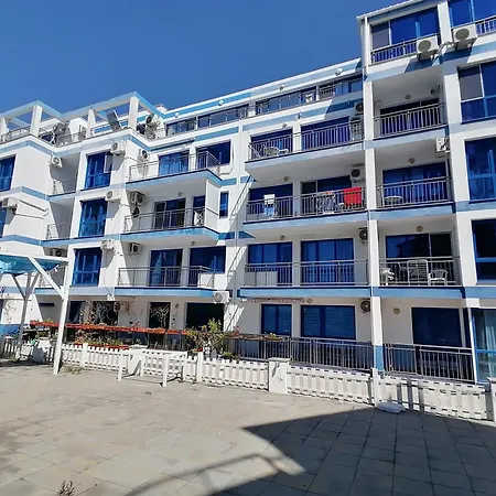 студио C19 в к-с Blue Bay Palace * Pomorie
